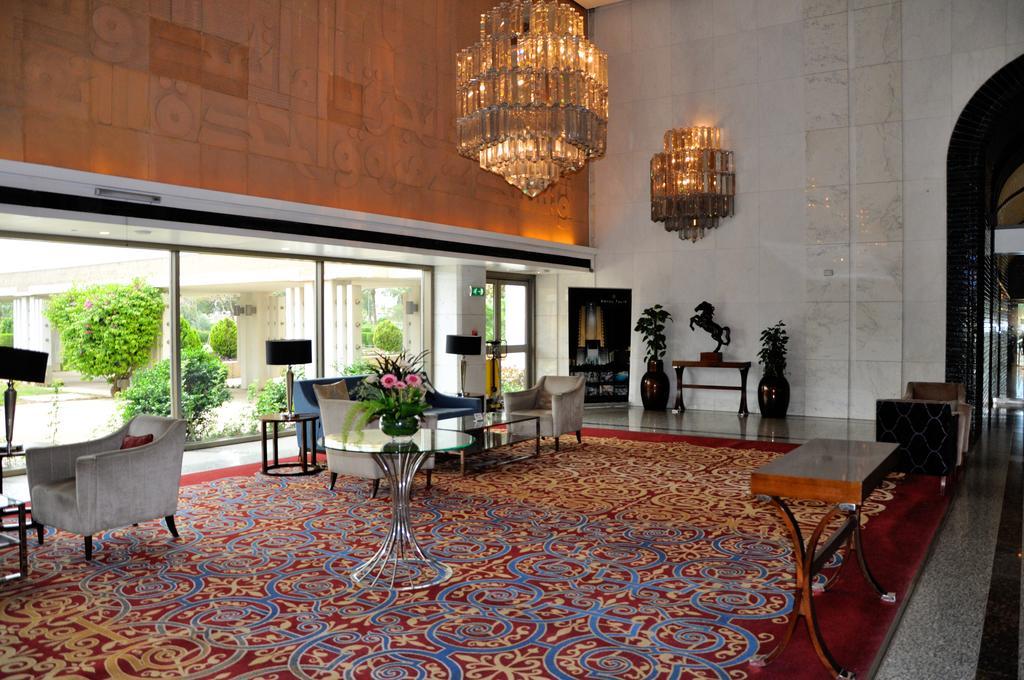 Royal Tulip Alrasheed Hotel Багдад Экстерьер фото