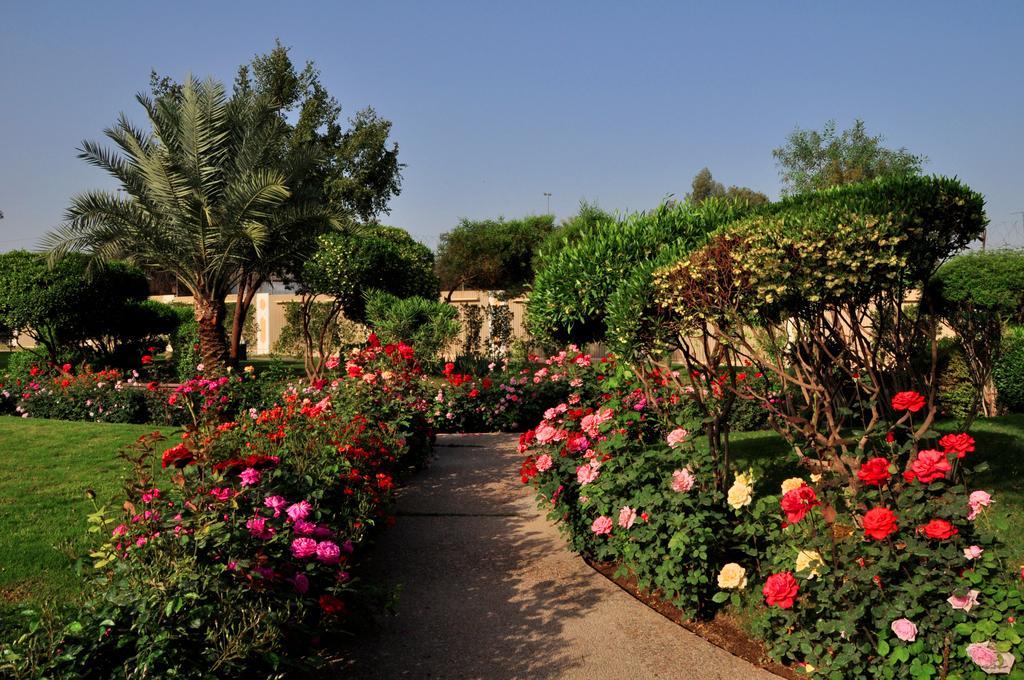 Royal Tulip Alrasheed Hotel Багдад Экстерьер фото