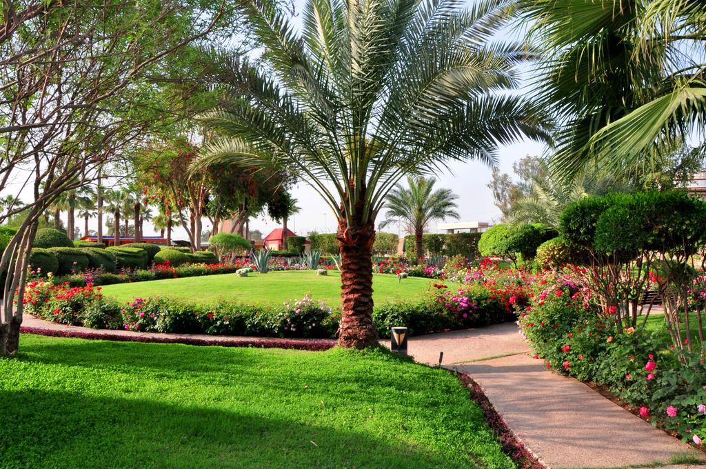 Royal Tulip Alrasheed Hotel Багдад Экстерьер фото