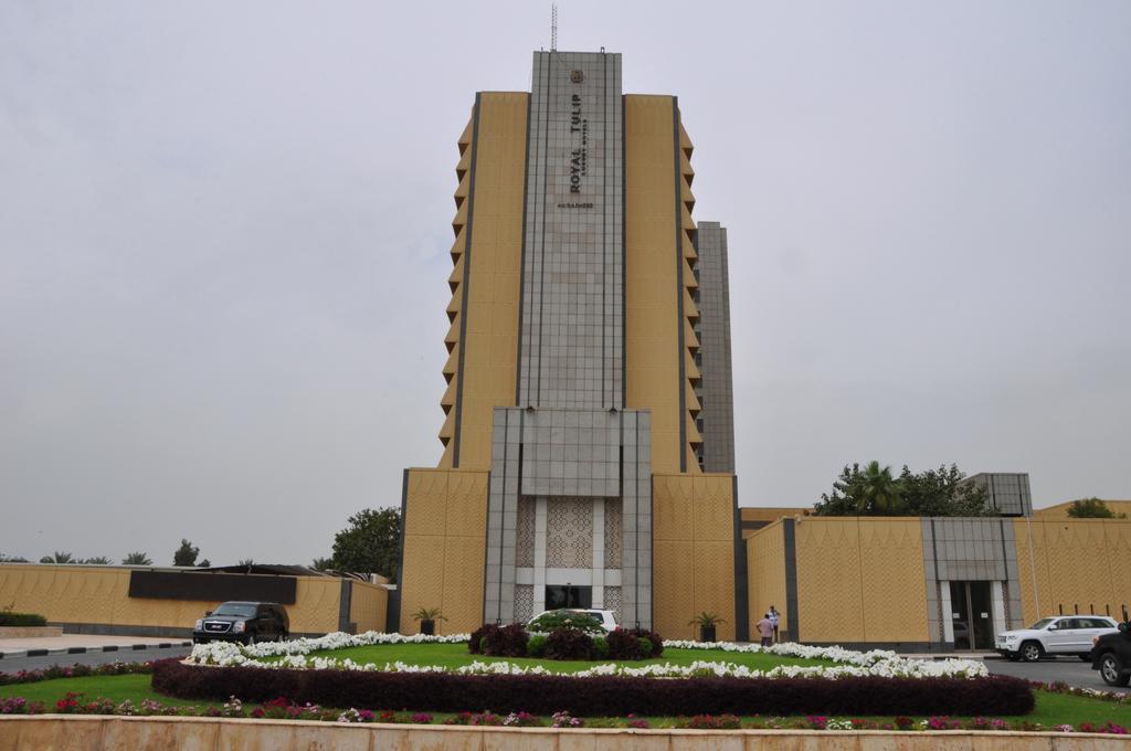 Royal Tulip Alrasheed Hotel Багдад Экстерьер фото