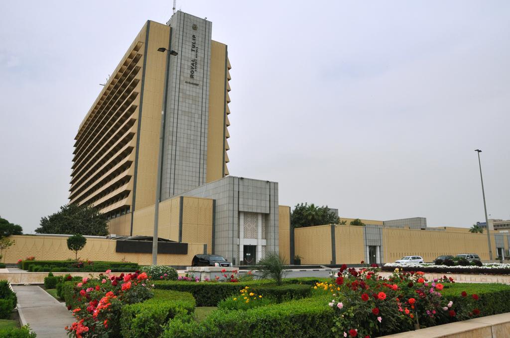 Royal Tulip Alrasheed Hotel Багдад Экстерьер фото
